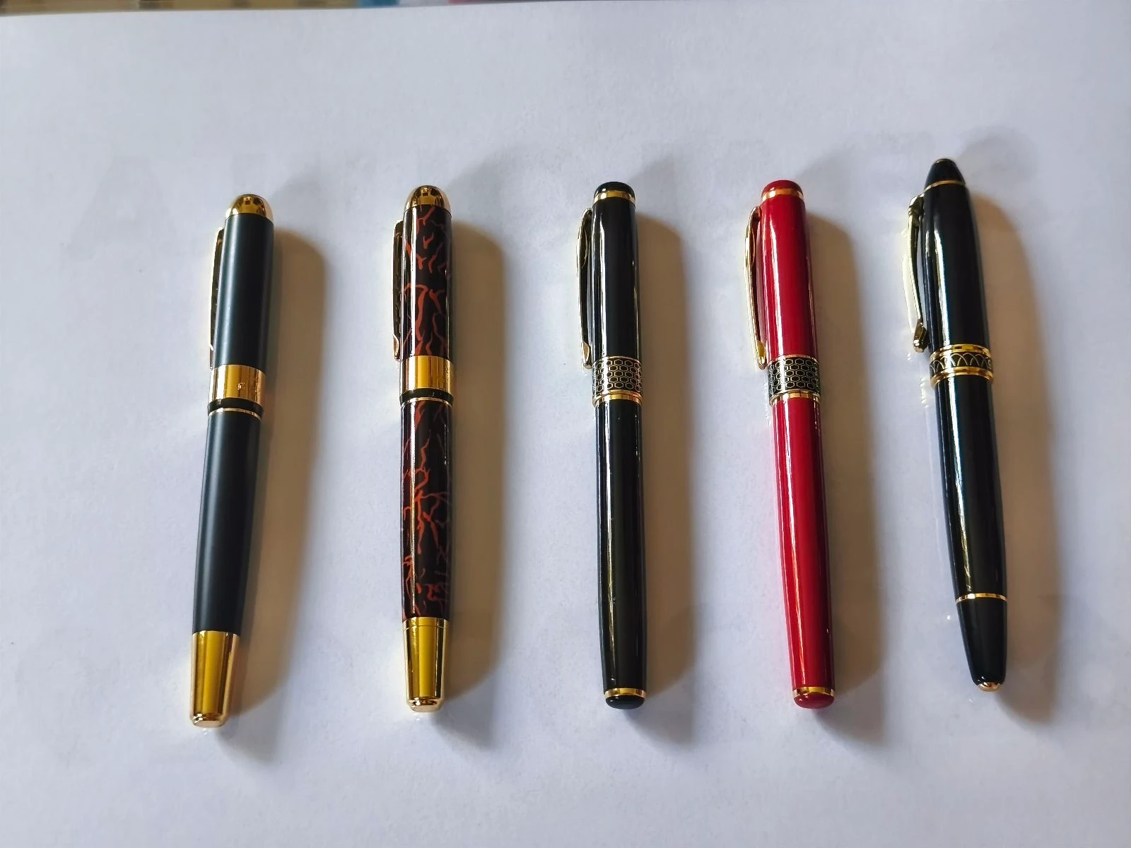 Lote de 5 boligrafos metalicos